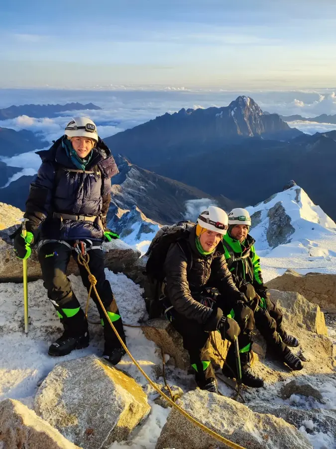 On the summit. 6088m