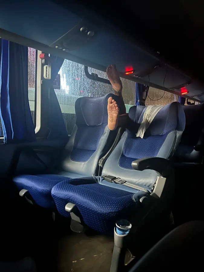 bus number dirty feet