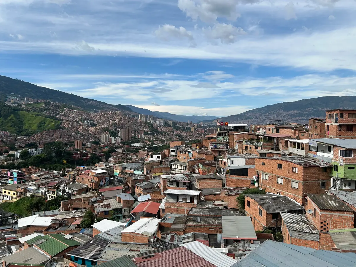 Comuna 13, back in the days, one of the most dangerous hoods. Now, all is tranquilo.
